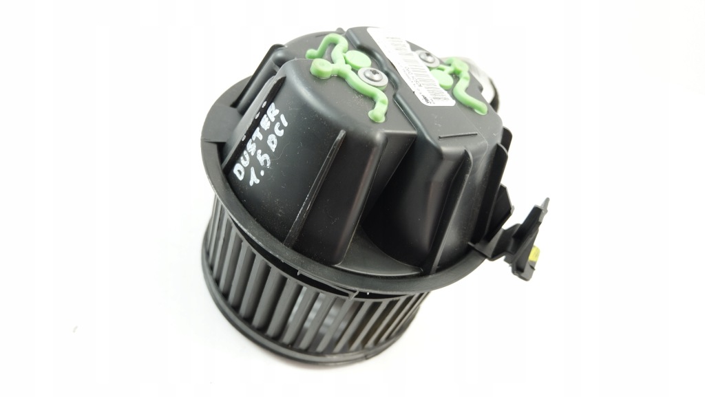 фото №1, Dacia duster i воздуходувка обдув