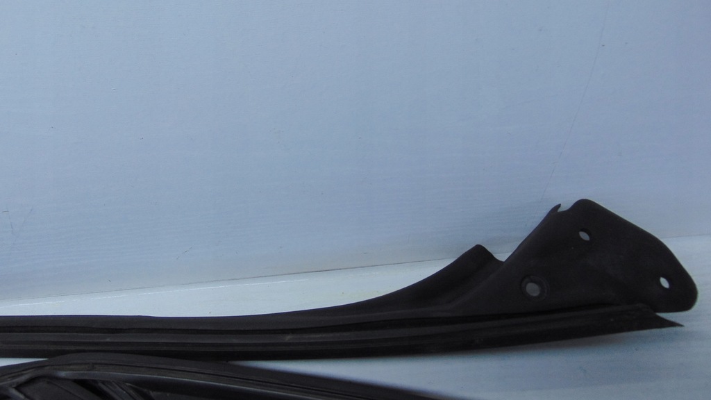 фото №5, | mercedes w207 прокладка дверь левая + стекло