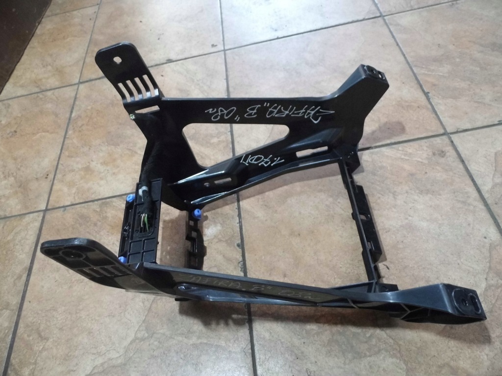 фото №4, Zafira b 1.7cdti 08' lift рамка каркас радіо