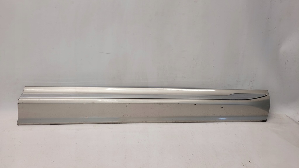 фото №1, Volvo xc60 ii молдинг дверь правая перед oryg.