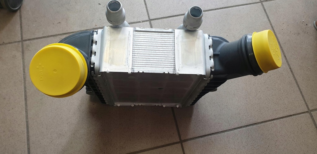 фото №5, Радіатор інтеркулер повітря jaugar xe x53-6k775-ab