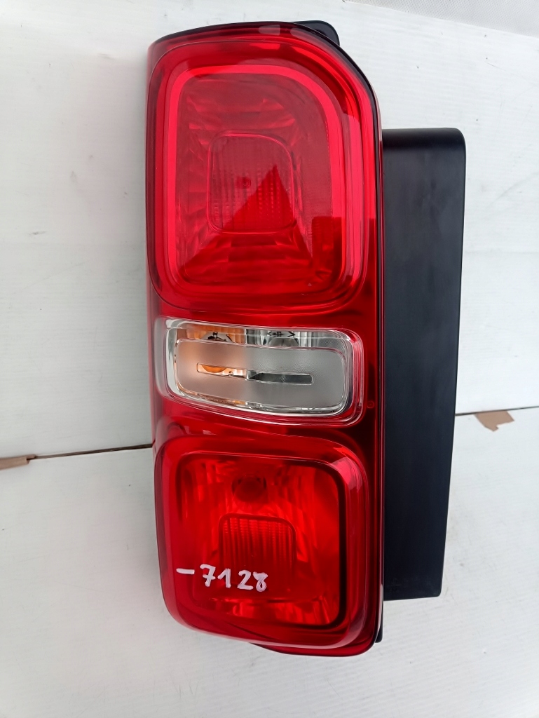 Купить Jumpy scudo proace expert 3 фара левая задний оригинал