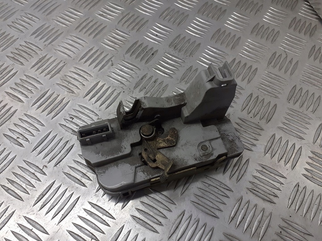 фото №1, Замок двері правий задня peugeot 307 4pin