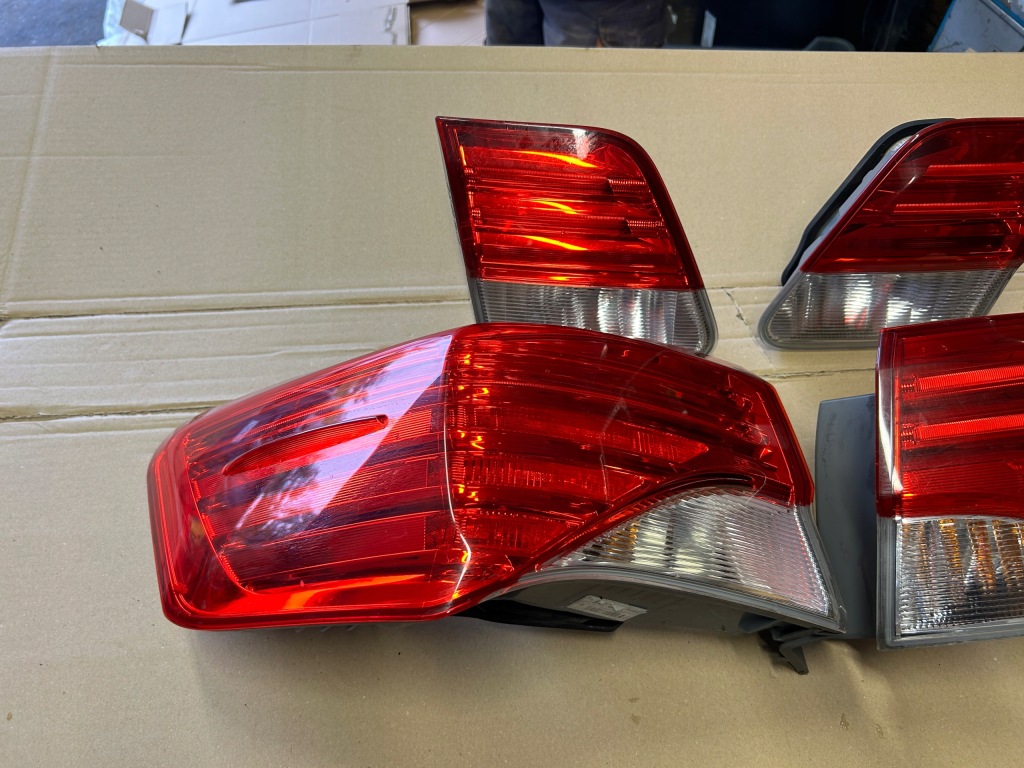 Toyota avensis t27 рестайлинг  седан фара фонари задние led комплект европа Недорого