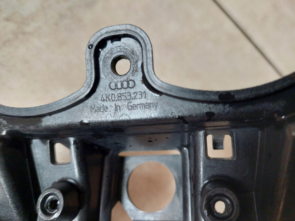 фото №8, Камера перед - кронштейн - audi a6 c8 - 4k0 - 2018