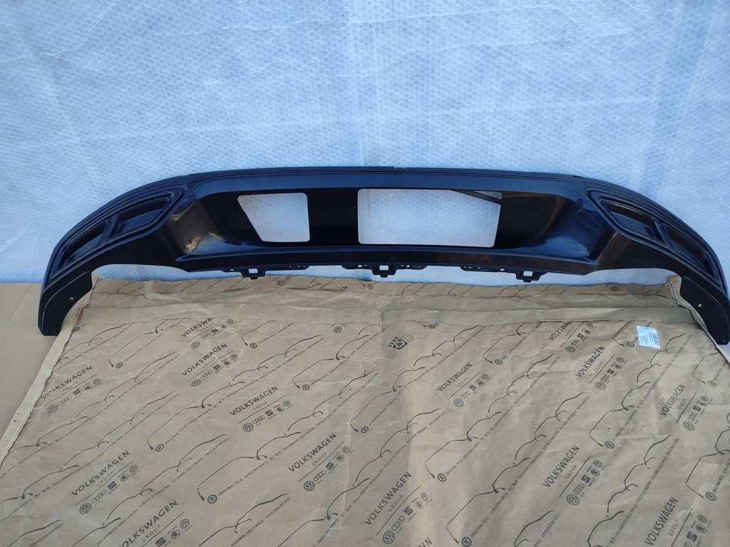 фото №1, Спойлер накладка бампера задня датчик кришки vw arteon 2020 r-line