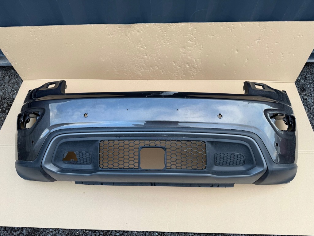 Купить Бампер jeep cherokee wk2 рестайлинг  оригинал нет клеёный