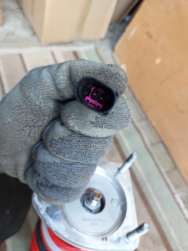 фото №10, Амортизатор правый задняя porsche 911 992 gt3 22r новый