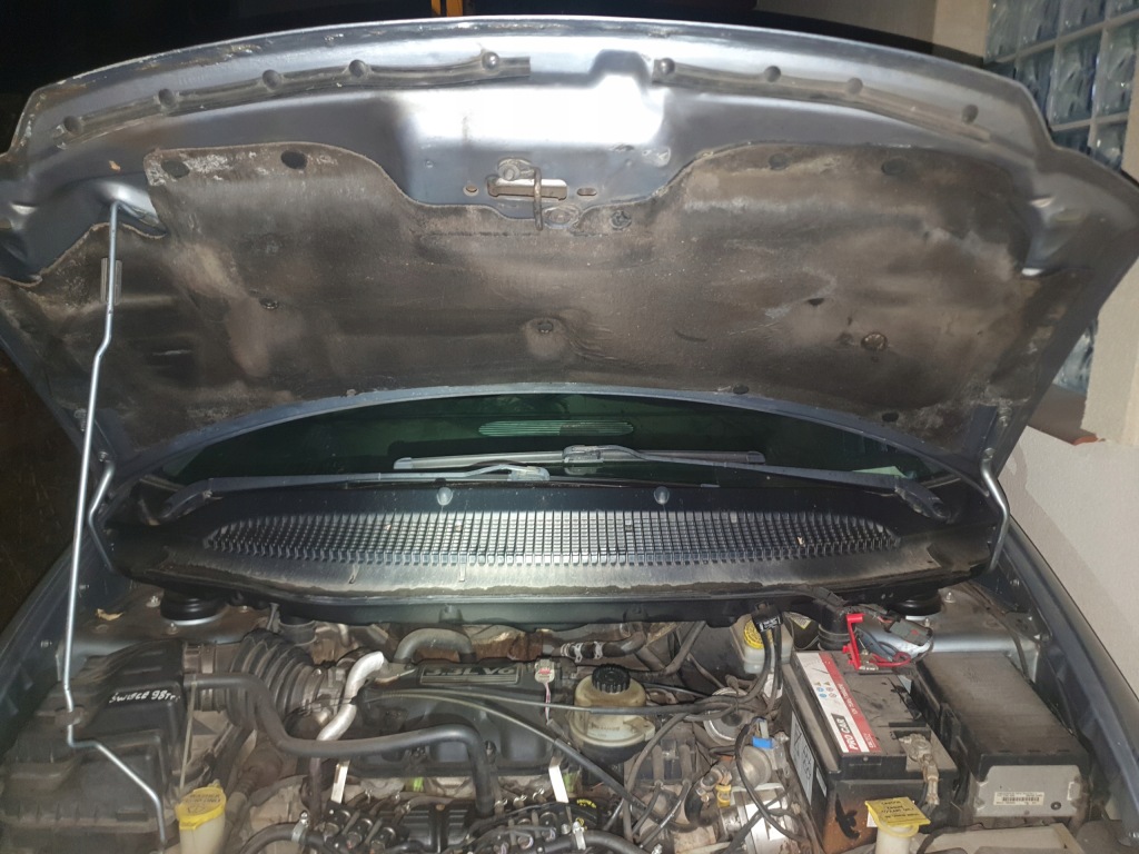 Труба впуска воздуха chrysler town and country 2005 3.3 b v6 182km eu Недорого