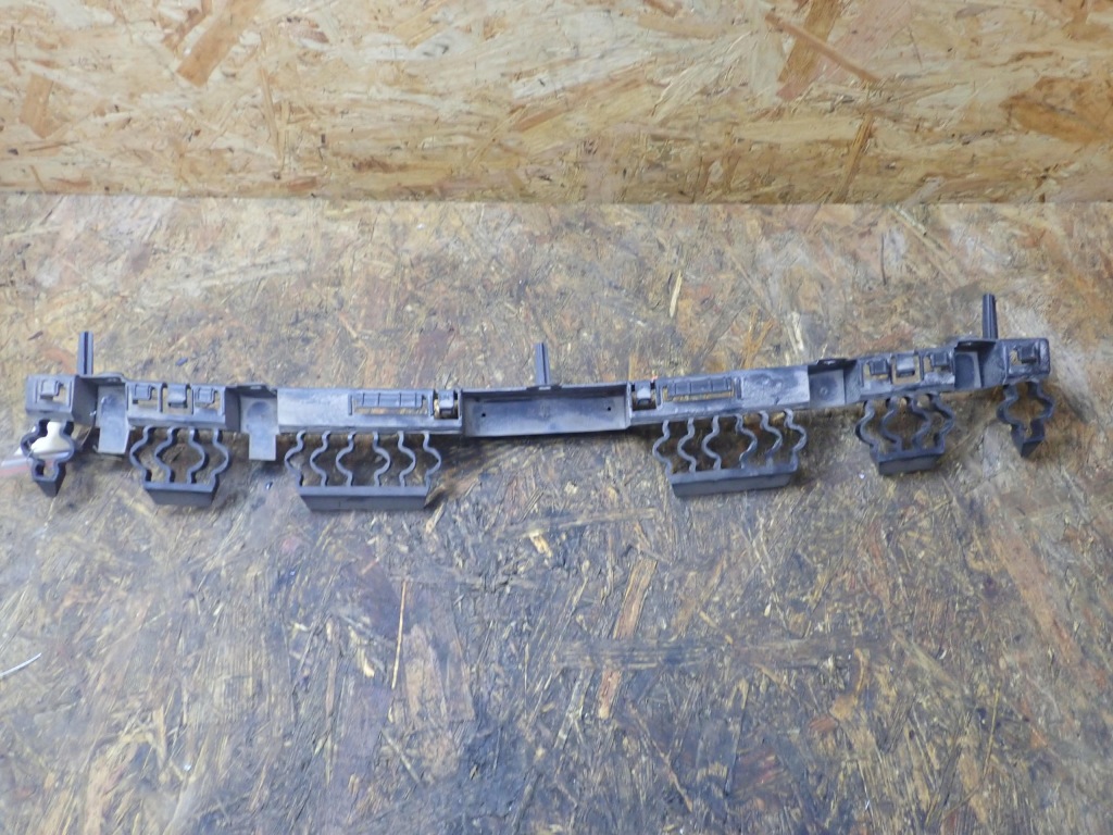 фото №1, Направляющая бампера задняя renault clio v 1,0 tce 2021r 850429691r 8525