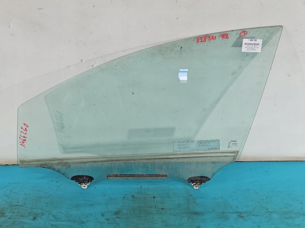 фото №1, Скло двері перед водія ліва toyota corolla verso ii 2 2004r 04r