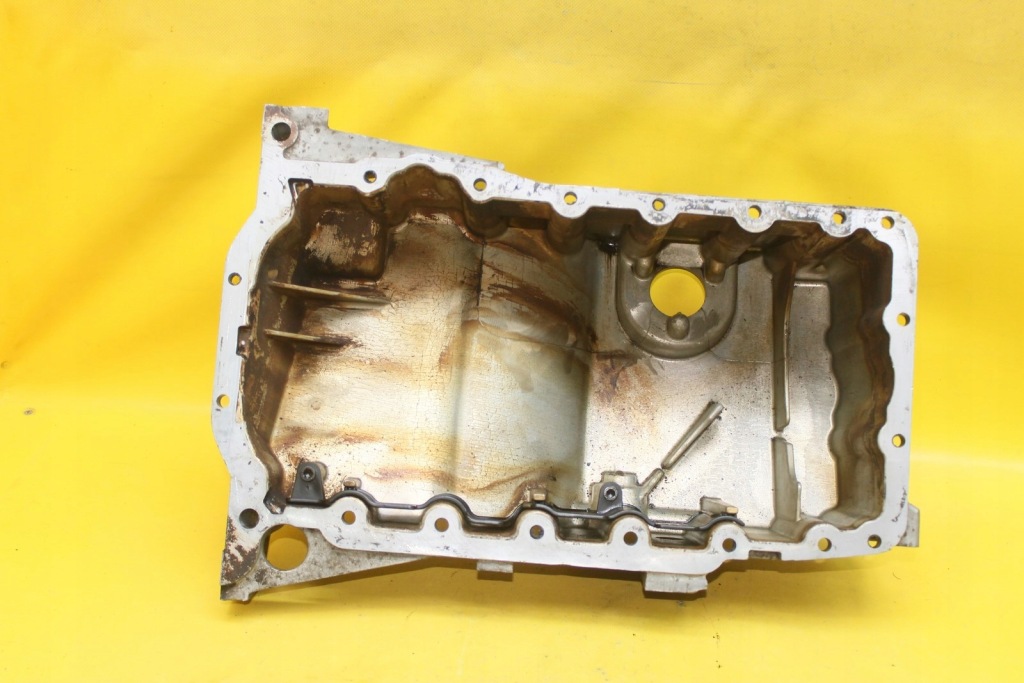 Поддон масляная 06b103603as a6 c6 a4 b7 2.0 tfsi bgb с Разборки