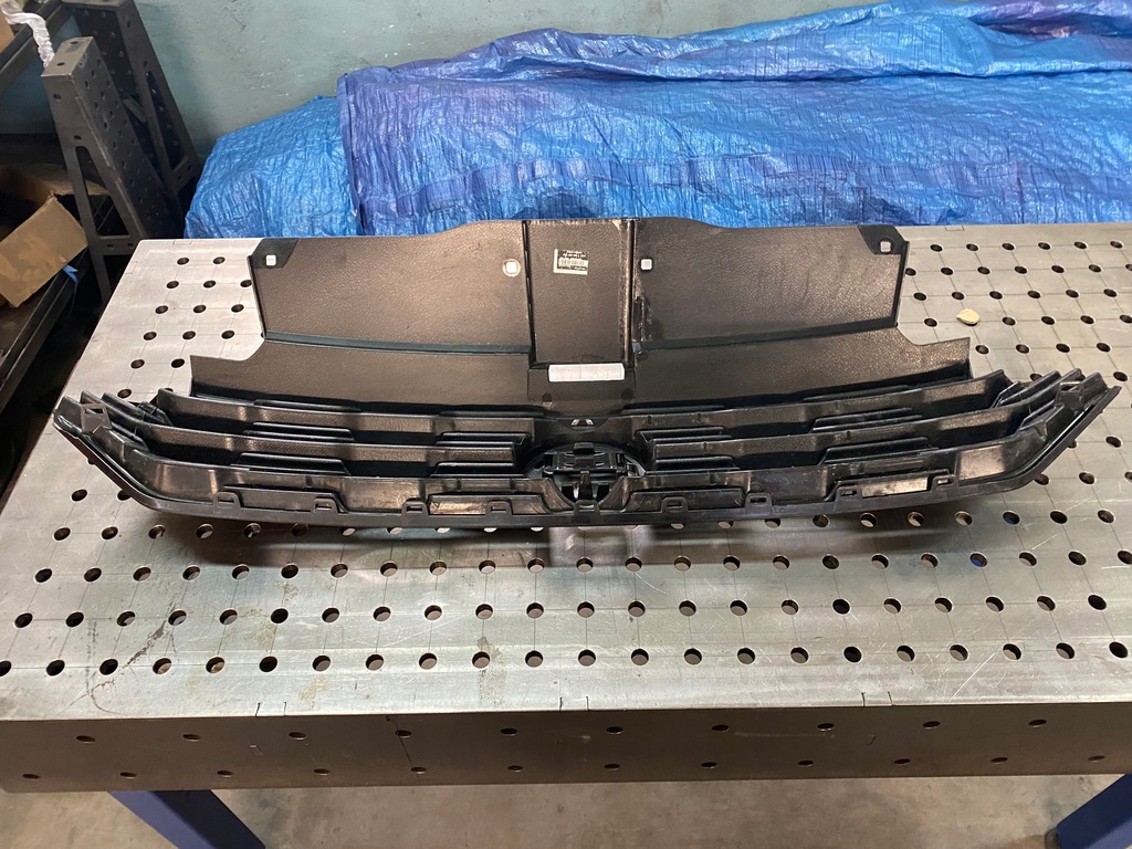 фото №4, Решётка радиатора решётка радиатора volkswagen vw t-roc r-line 2ga