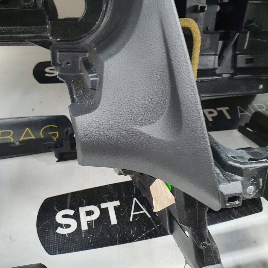 фото №6, Focus 3 iii приборная панель консоль подушки безопасности ремни подушка безопасности