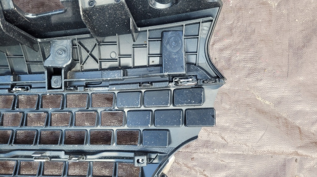 фото №16, Решётка радиатора решётка радиатора renault master iii lift // 4405