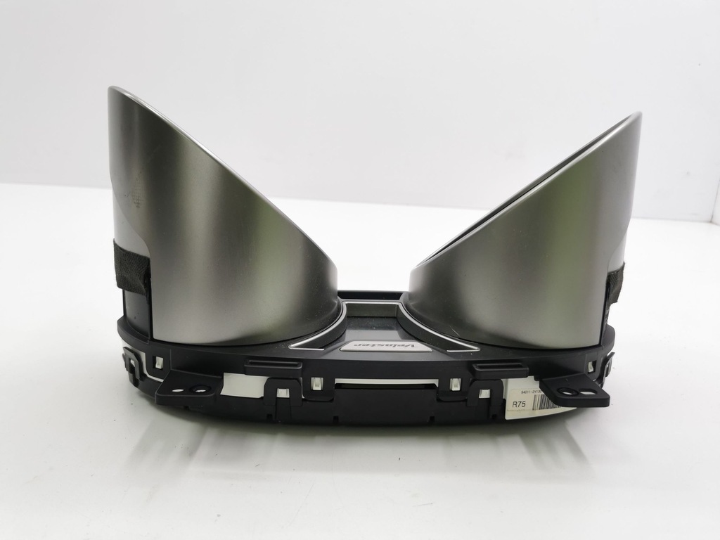 фото №8, Hyundai veloster 2012 счетчик / спидометр