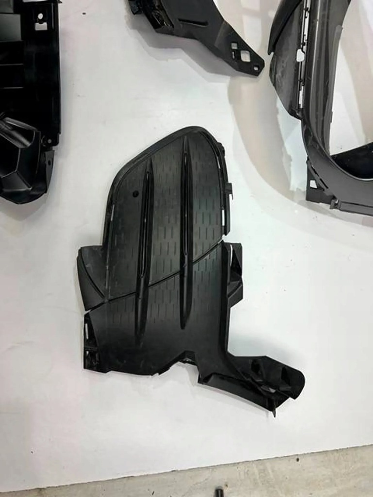 фото №9, Mercedes glb w247 amg бампер перед передний