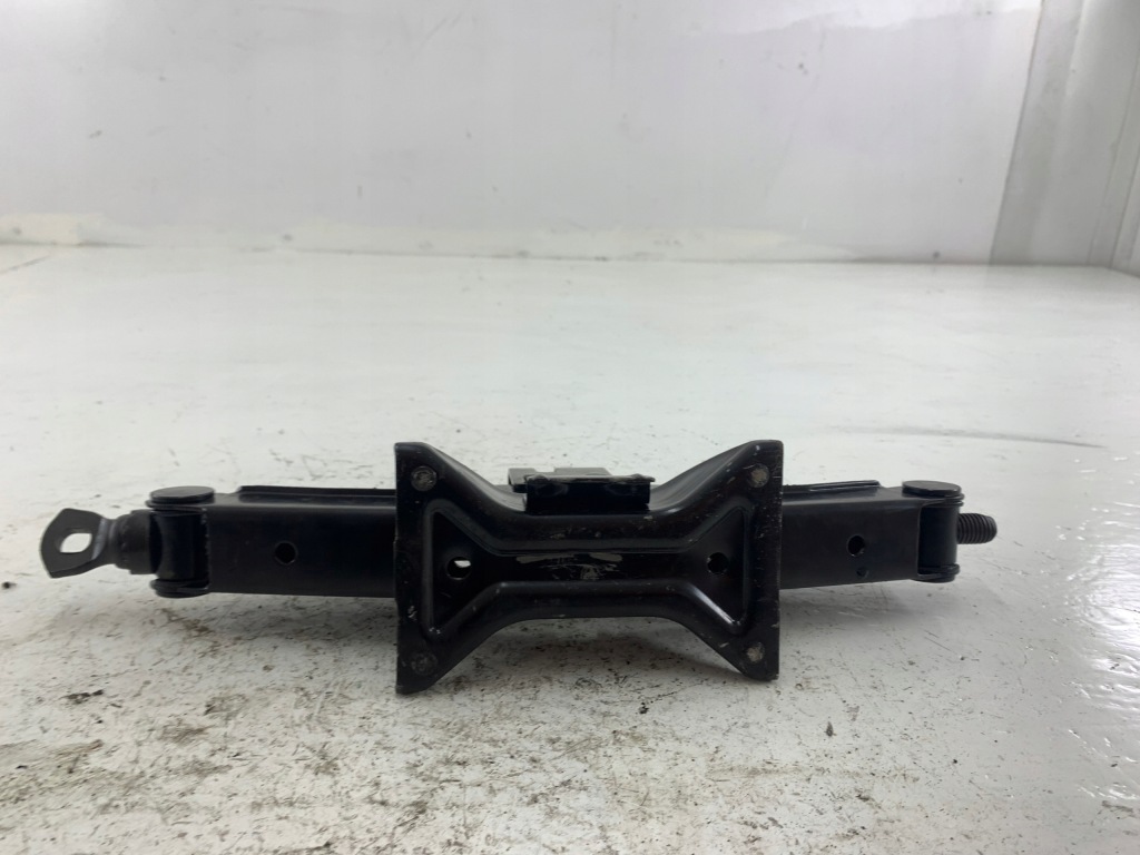 фото №4, Hyundai matrix домкрат подъемник