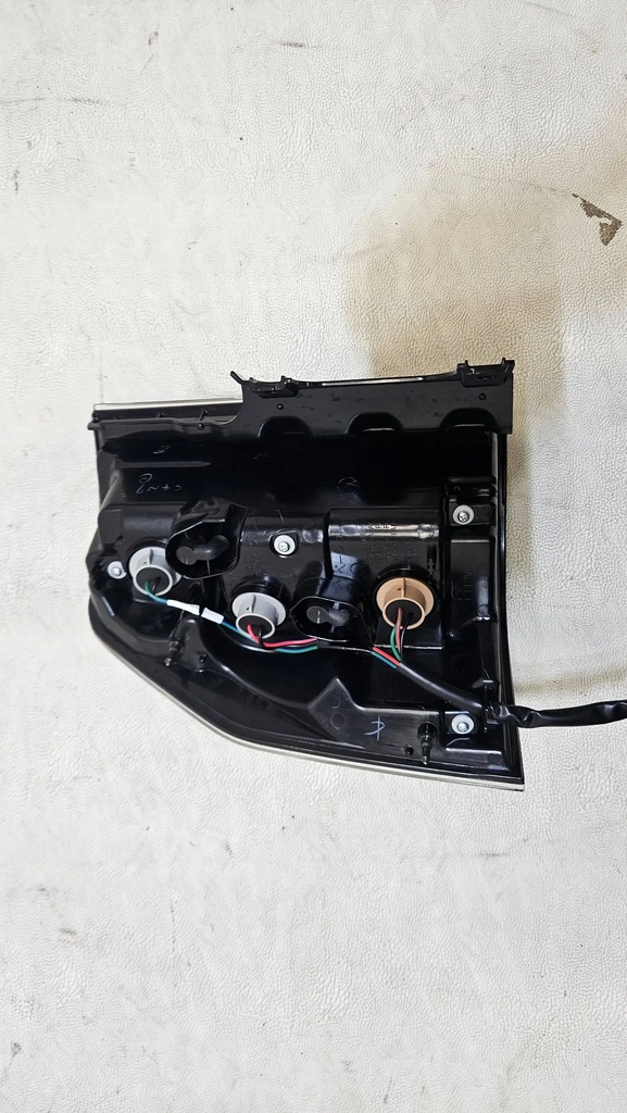 фото №7, Лампа задняя задняя правая mitsubishi pajero 2014 220-87872