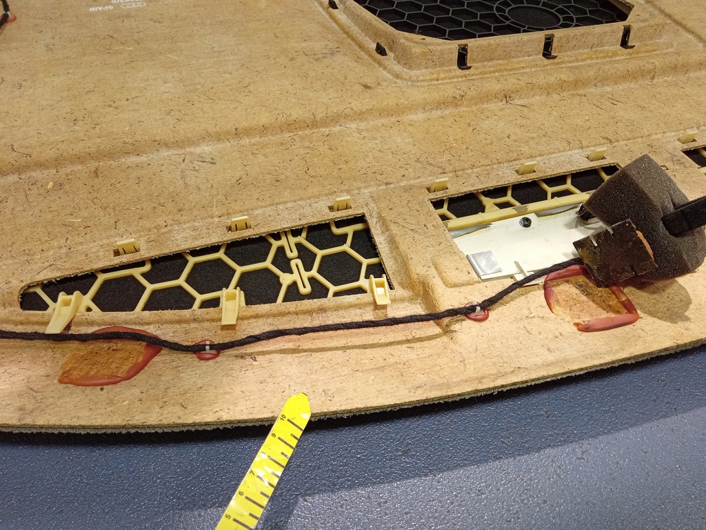 фото №11, Audi a8 d3 полка багажника бежевая 4e0863411dg