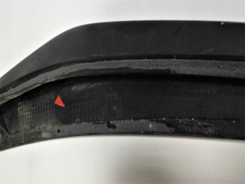 Mercedes amg gt r 190 спойлер нижний правый в Украине