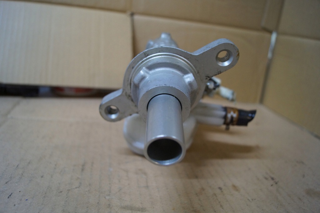 фото №7, Auris i lift насос гальмівна бачок рідина