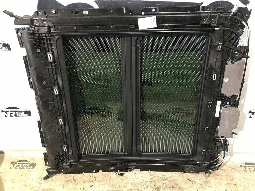 фото №6, Панорама дах панорамний bmw g06 f96 sky lounge