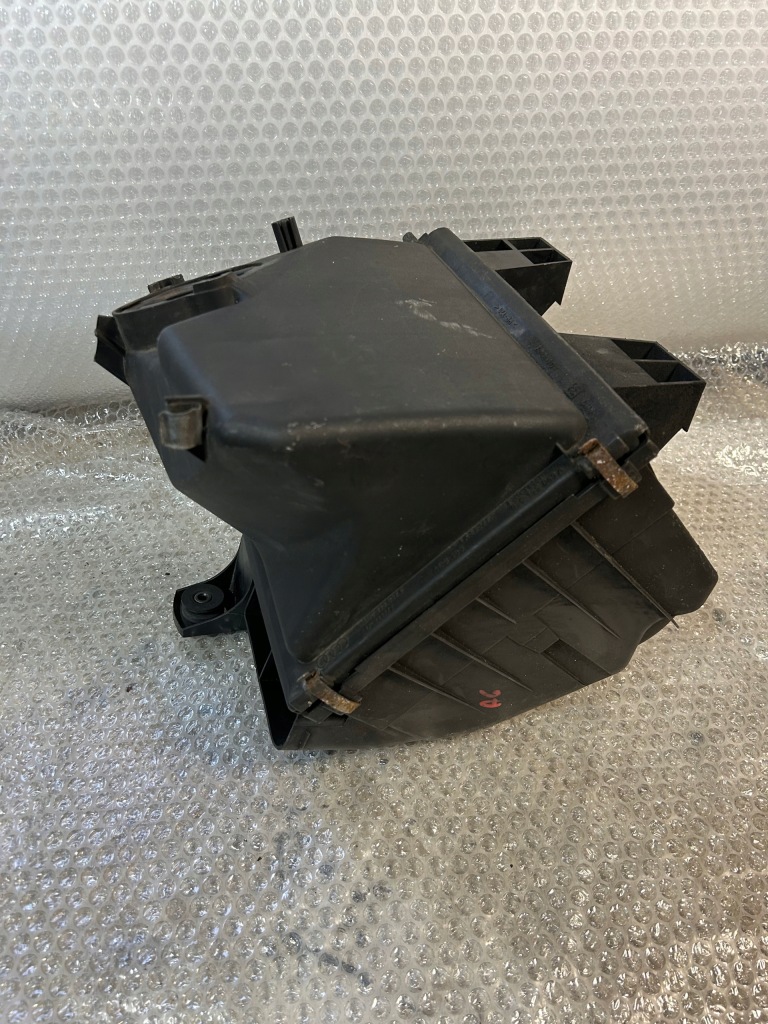 фото №1, Корпус фильтра воздуха audi a6 c5 2.5 tdi