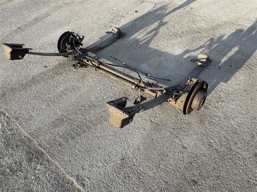 фото №1, Балка oś підвіска задня фургон blaszak renault master iii 3 4 iv 10-23r.