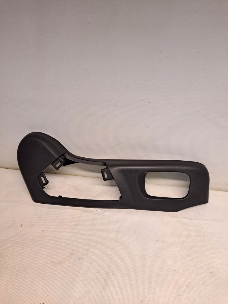 фото №1, Заглушка защита сиденье discovery v hy32-600b12-be