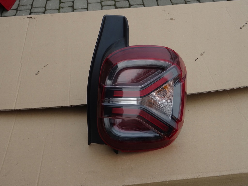 фото №1, Dacia duster ii lift лампа задня задня права led 265509473r