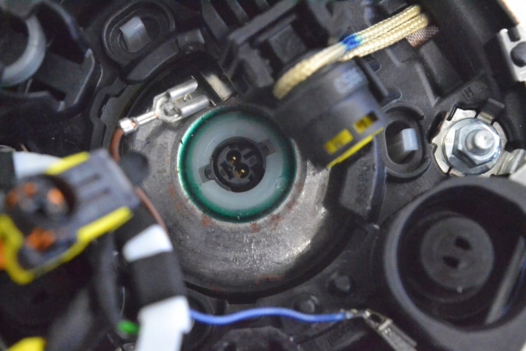 фото №5, Bentley bentayga повітропровід водій srs сумка 2017 lhd