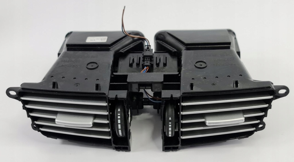 фото №1, Решётки обдув середина mercedes w212 a2128302854