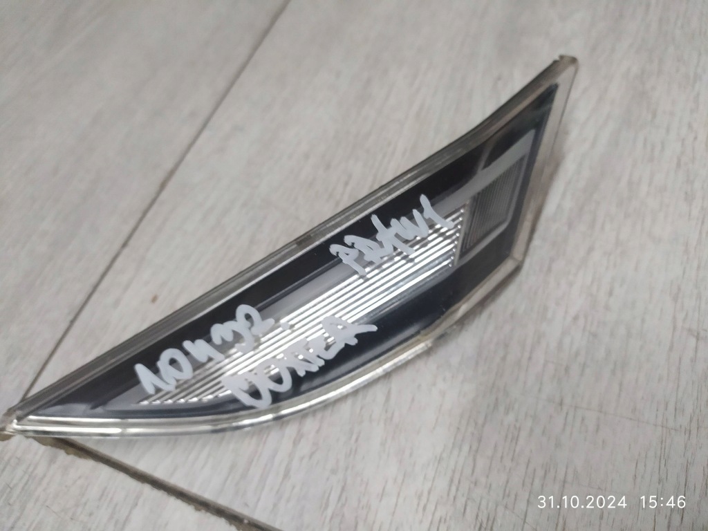 10432. boxster поворотник led правий 9916312556 Недорого