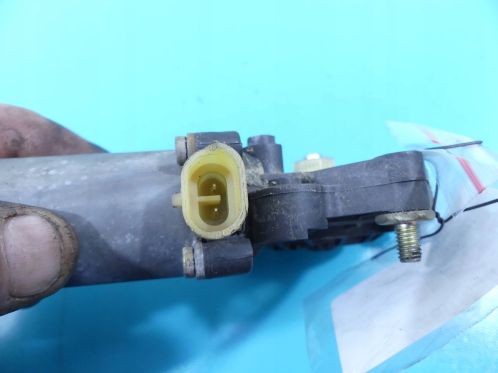 фото №4, Моторчик стекло задняя правый toyota avensis i t22