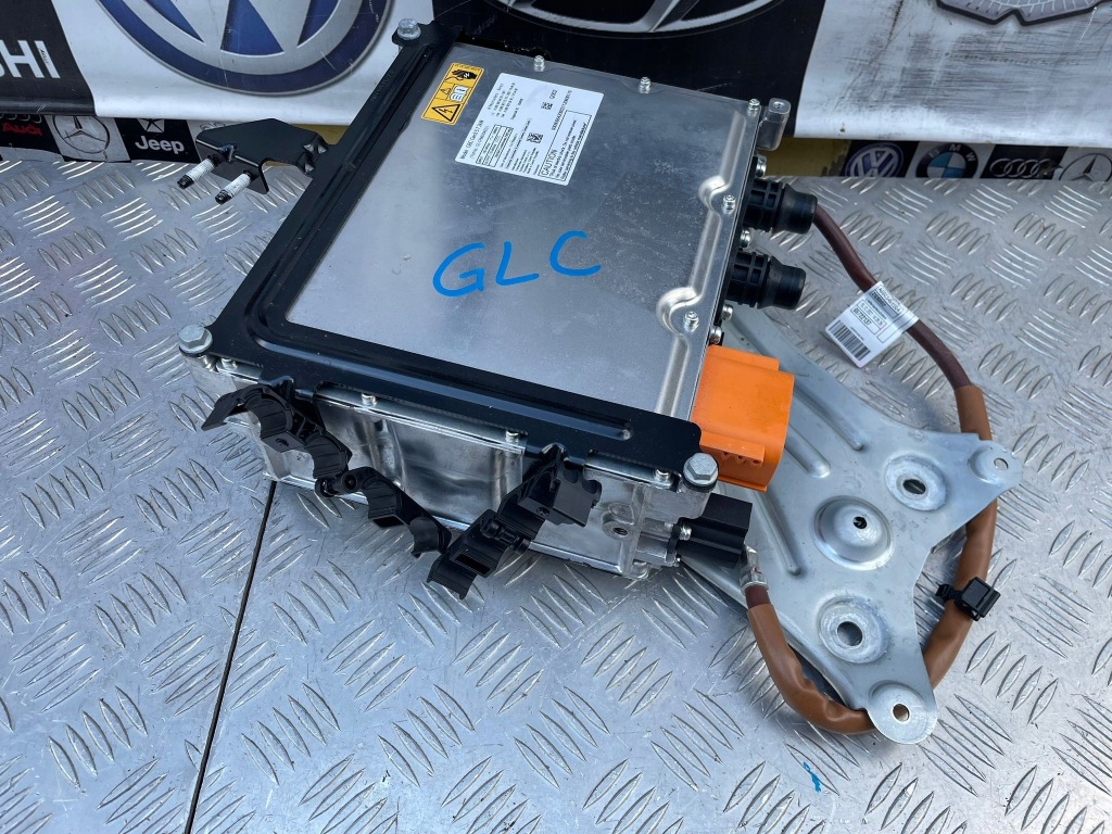 фото №1, Mercedes glc w253 инвертор аккумулятор гибрид модуль напряжения a0009006420