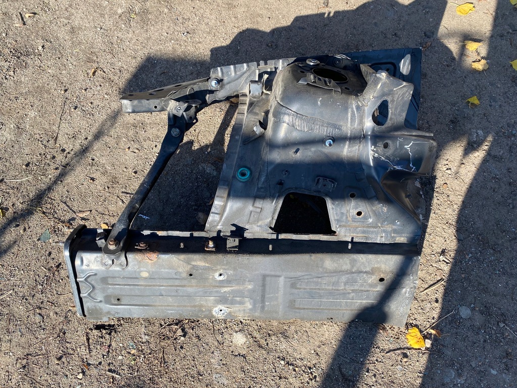 фото №1, Четверть перед правая bmw e92