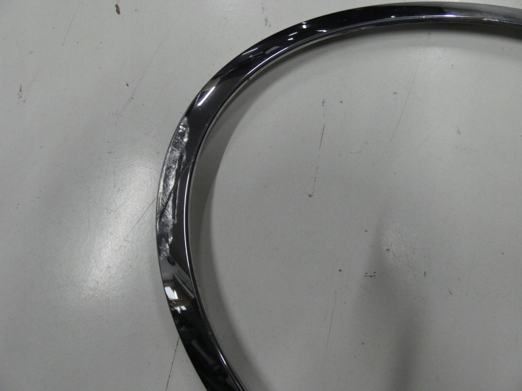 Mini r56 рамка корпус хром лампи правий перед фара 7149906 Ціна