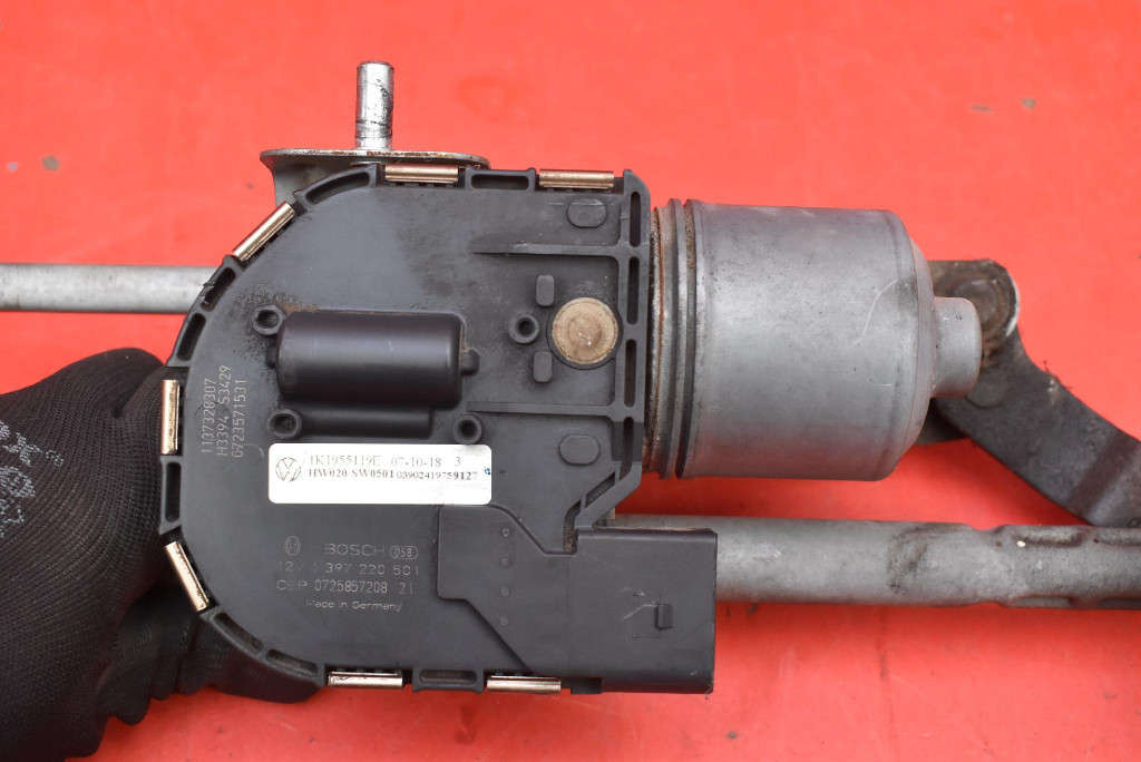 Механізм моторчик двірник перед європа  3397020894 vw jetta 5 v 05-11 Зі Шроту