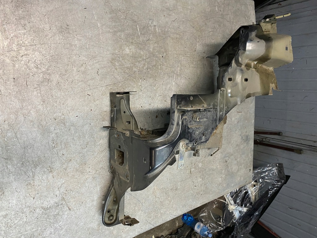 фото №3, Четверть лонжерон левая перед citroen c3 picasso