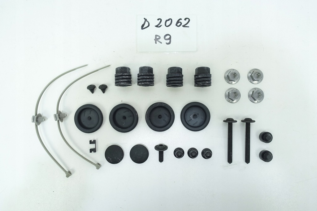 фото №1, Набор винт крепление капот audi a3 8p
