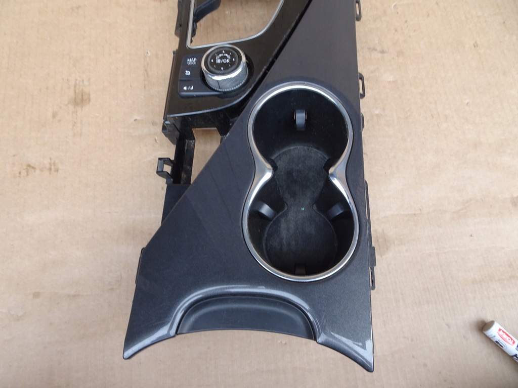 фото №6, Infiniti q50 панель середній тунель