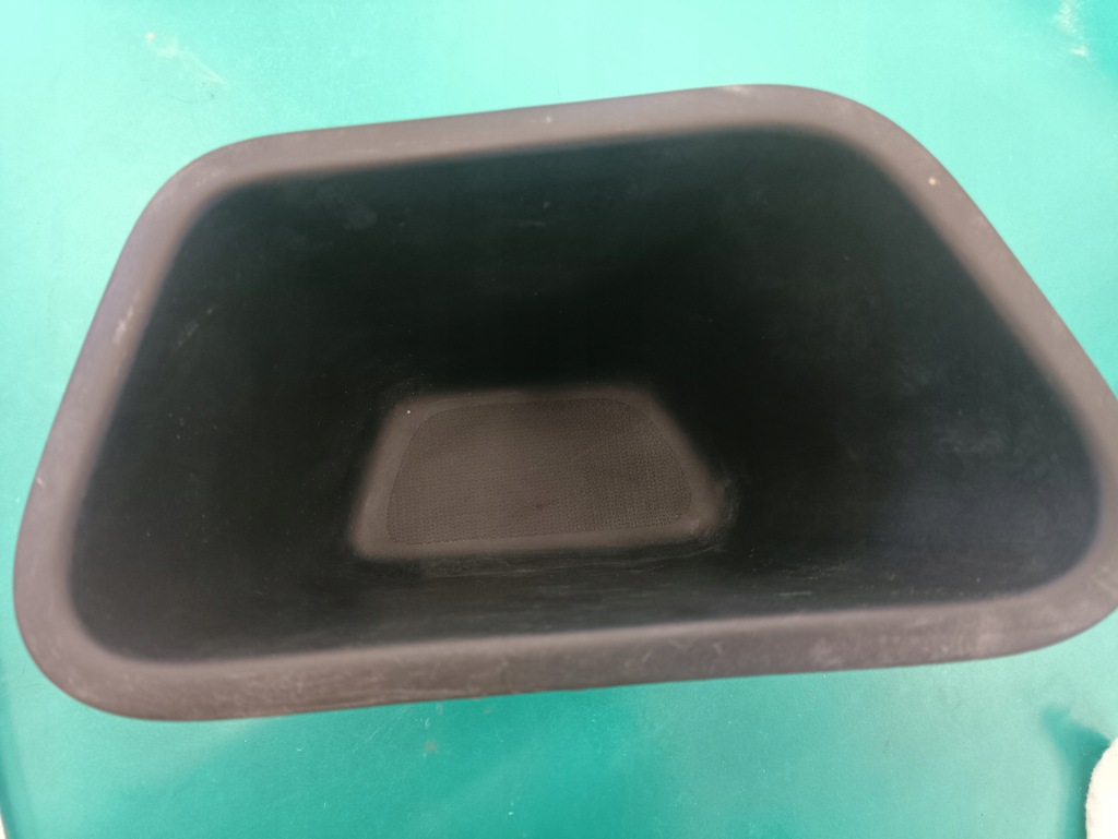 фото №5, Jeep cherokee kl usa бардачок задняя запчасти usa