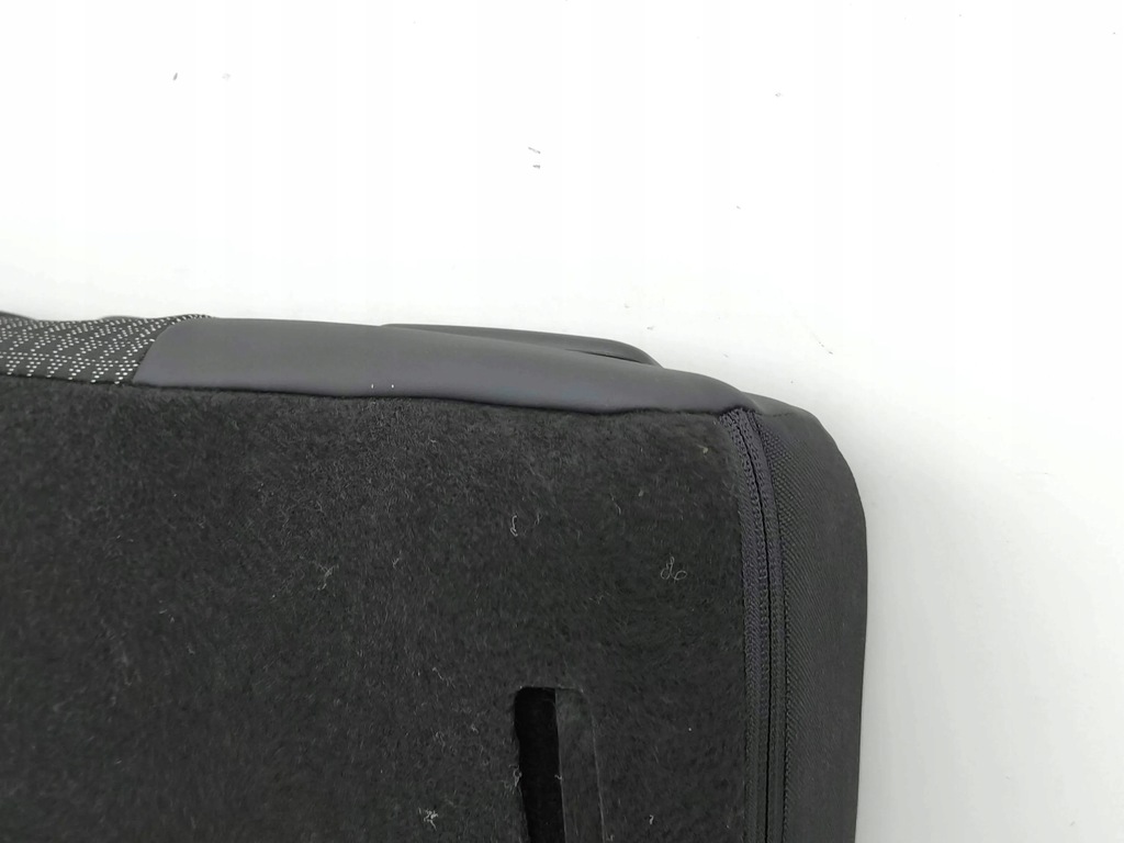 фото №6, Peugeot 2008 ii 2021 задние сиденье