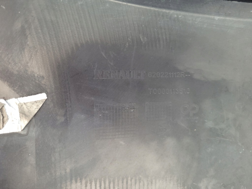 Renault clio iv | бампер перед передній 620221112r | 1560 Зі Шроту