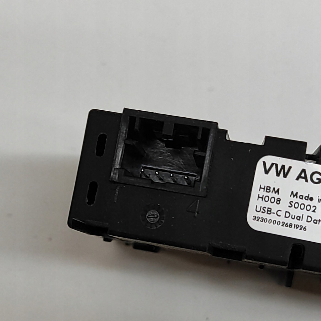 фото №5, Skoda enyaq iv 2024 разъём / соединитель usb