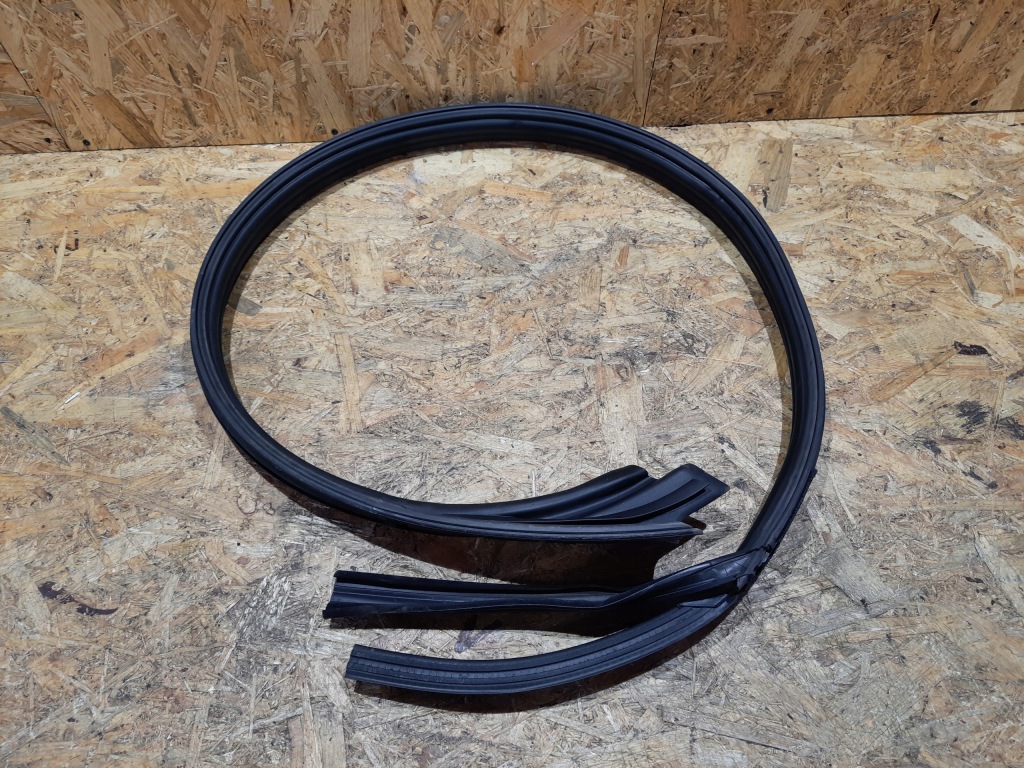 Купити Ліва прокладка дах mercedes e w238 a2386706700