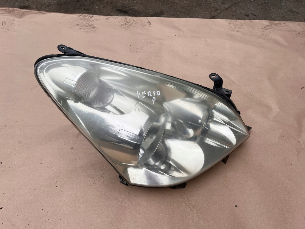 фото №1, Toyota corolla verso ii лампа перед правий eu