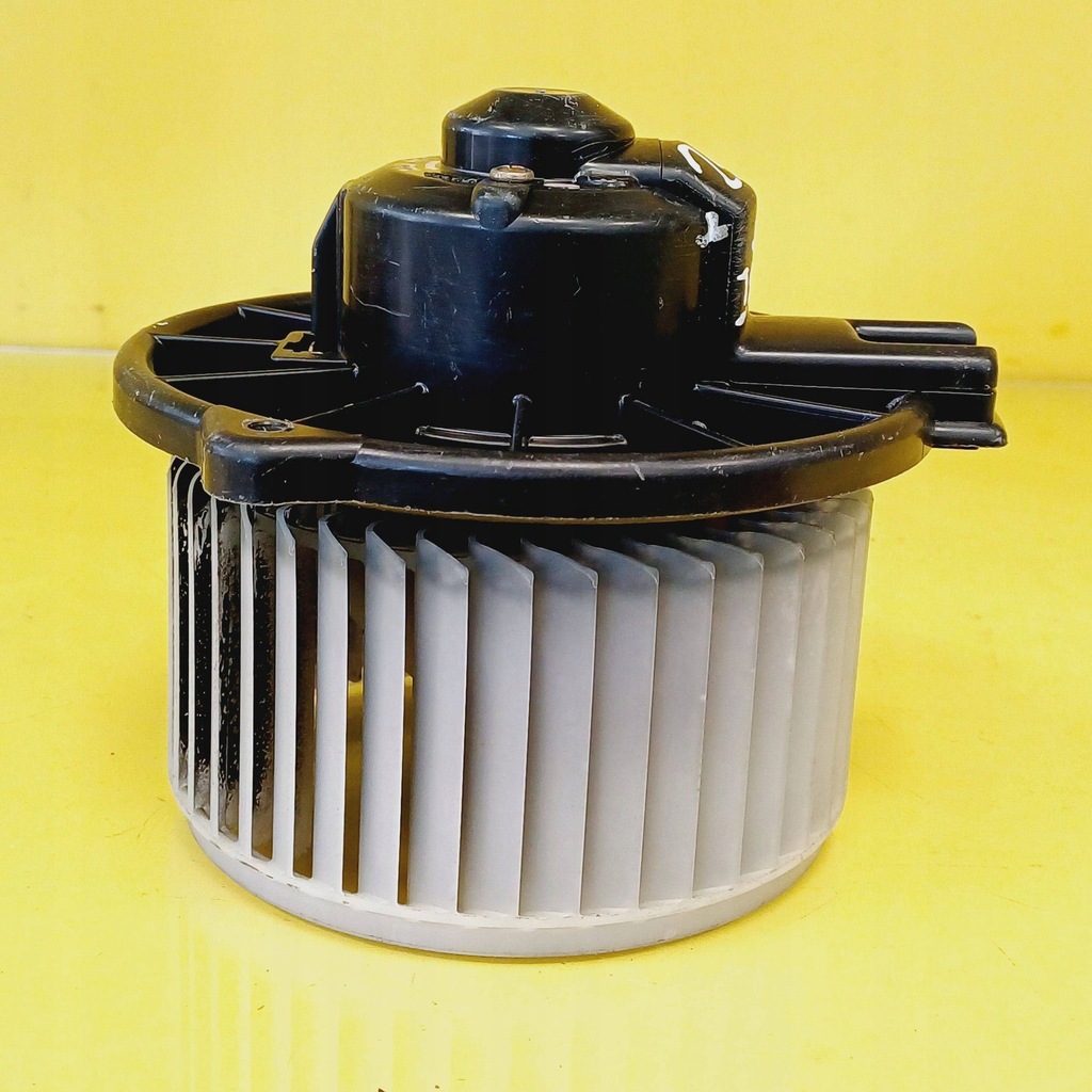 фото №5, Воздуходувка обдув вентилятор toyota yaris lift 194000-1080 / 194000 nr257