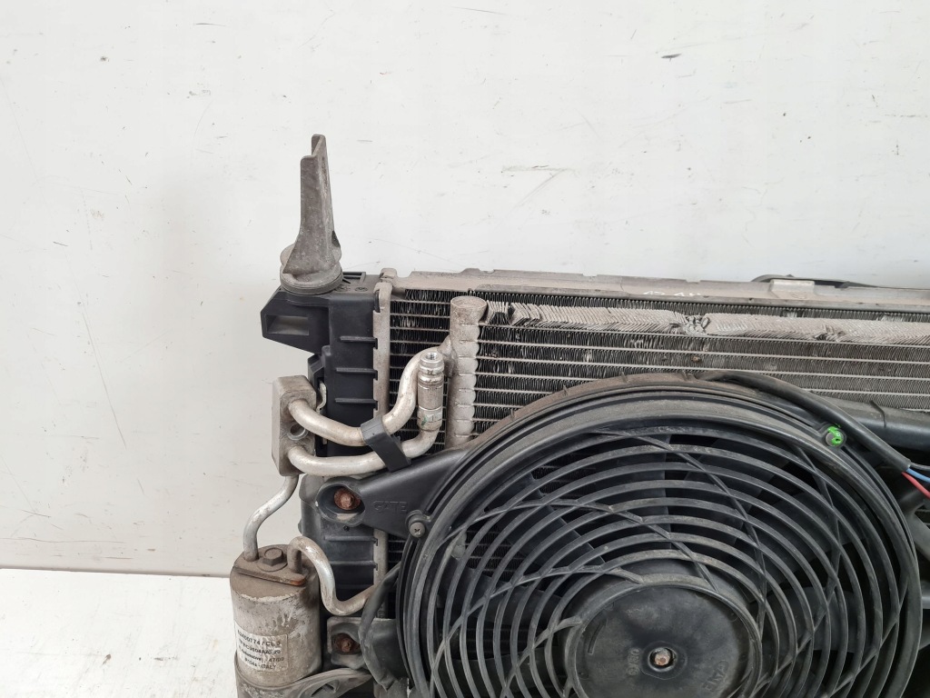 2005 opel meriva a комплект радиатор 52429458 Доставка